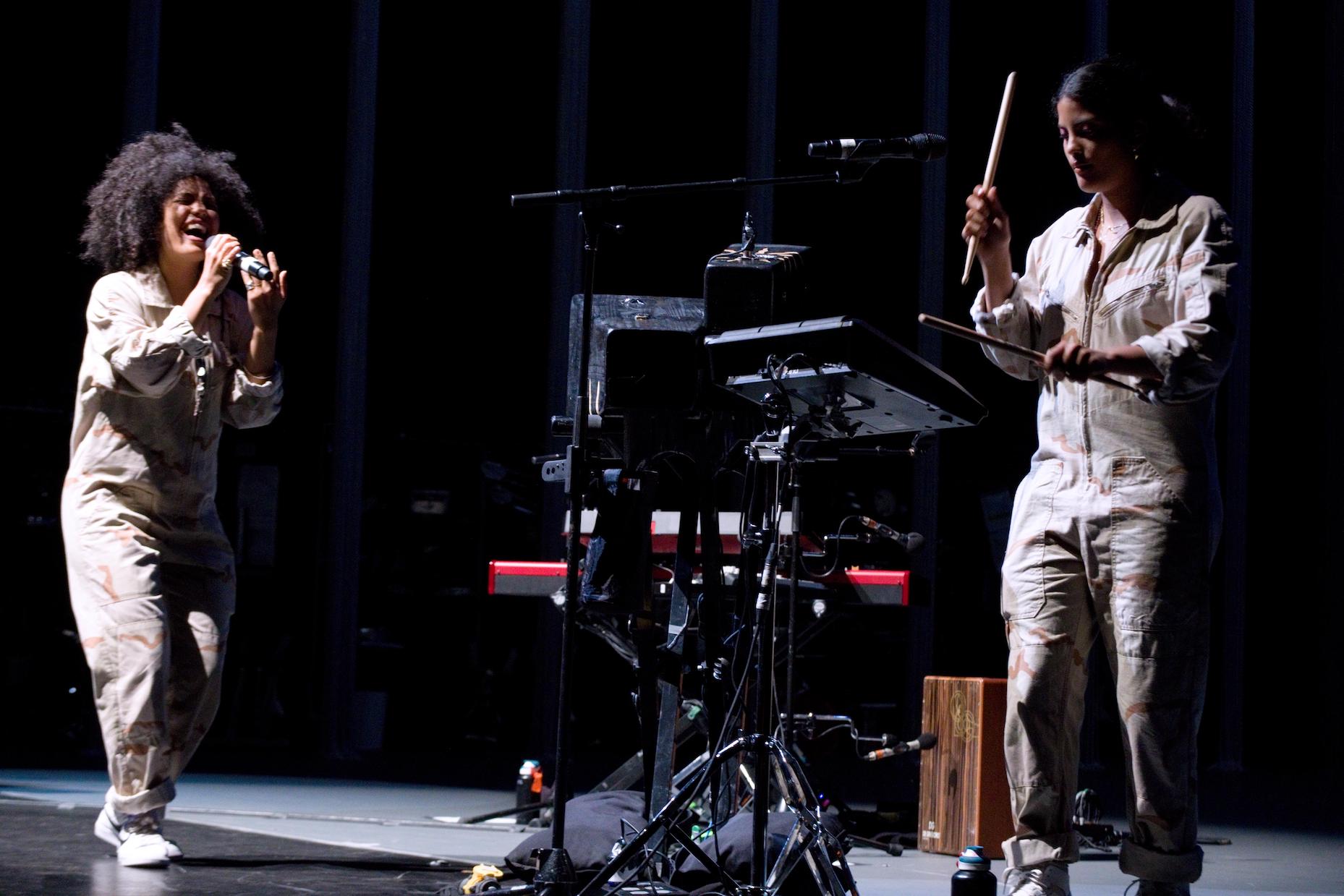 ibeyi-1